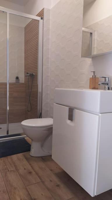 קסזטלי Flora House 3 Minutes From Lake Balaton מראה חיצוני תמונה